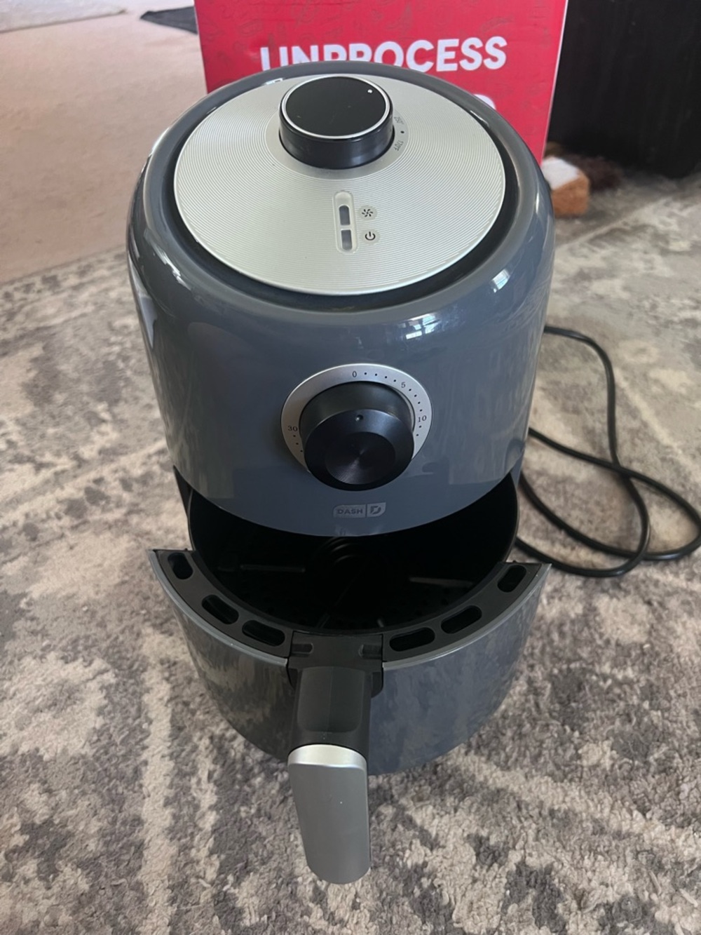 Dash Compact Air Fryer in Charcoal Gray
